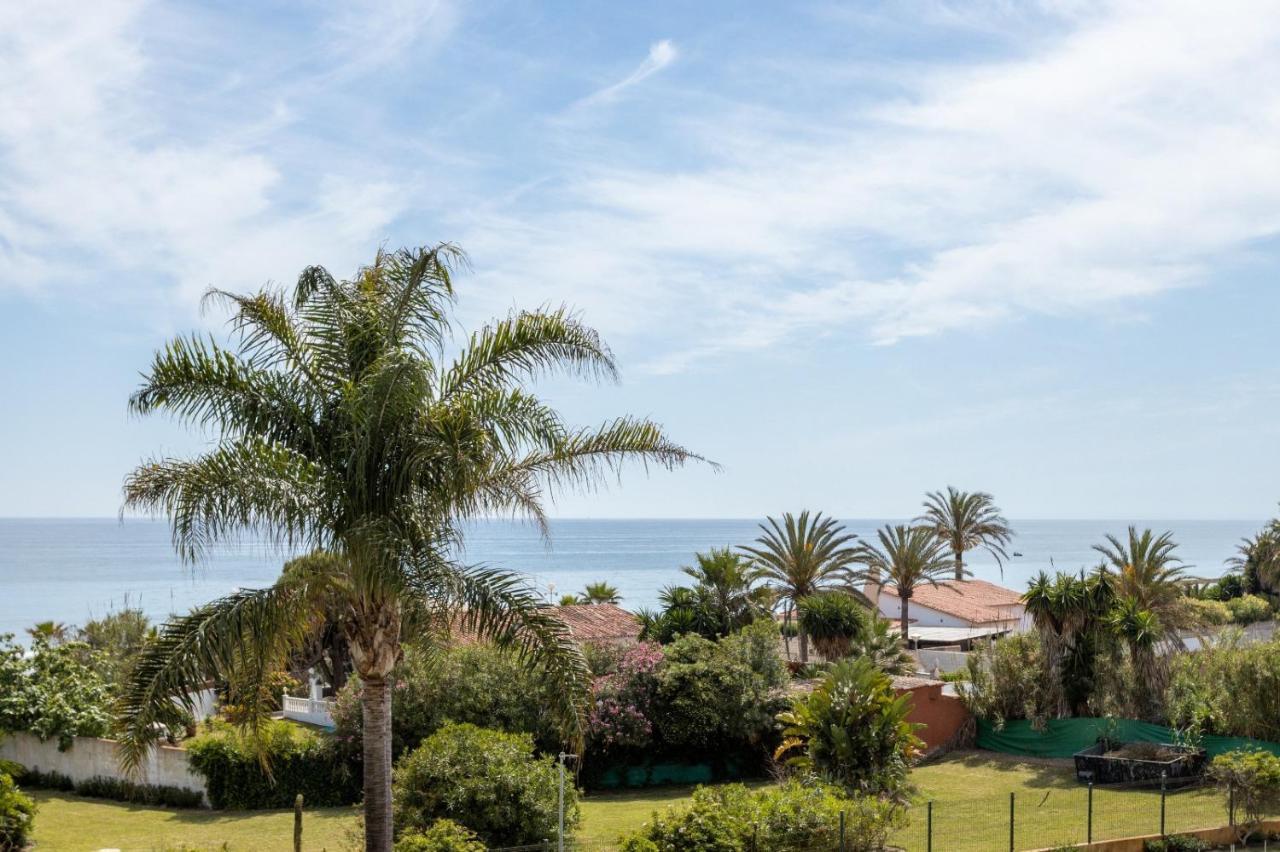 Homeforguest Front Line Beach Apartment In Hacienda Playa Marbella Exterior photo